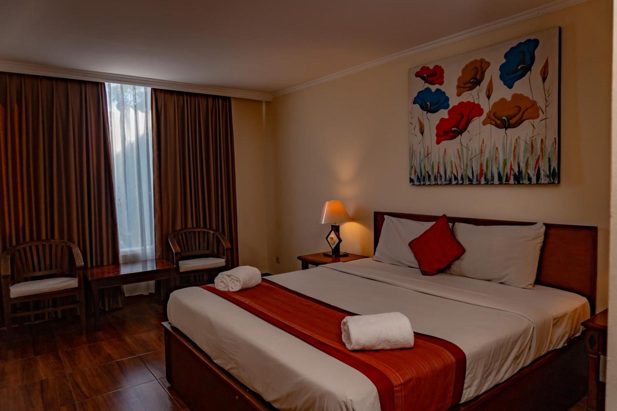 Hotel Puri Dibia Kuta Кута Екстериор снимка
