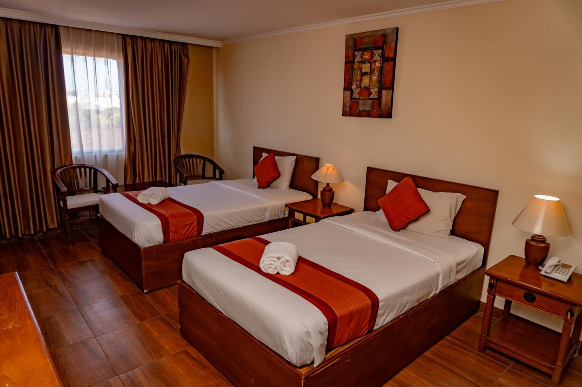 Hotel Puri Dibia Kuta Кута Екстериор снимка