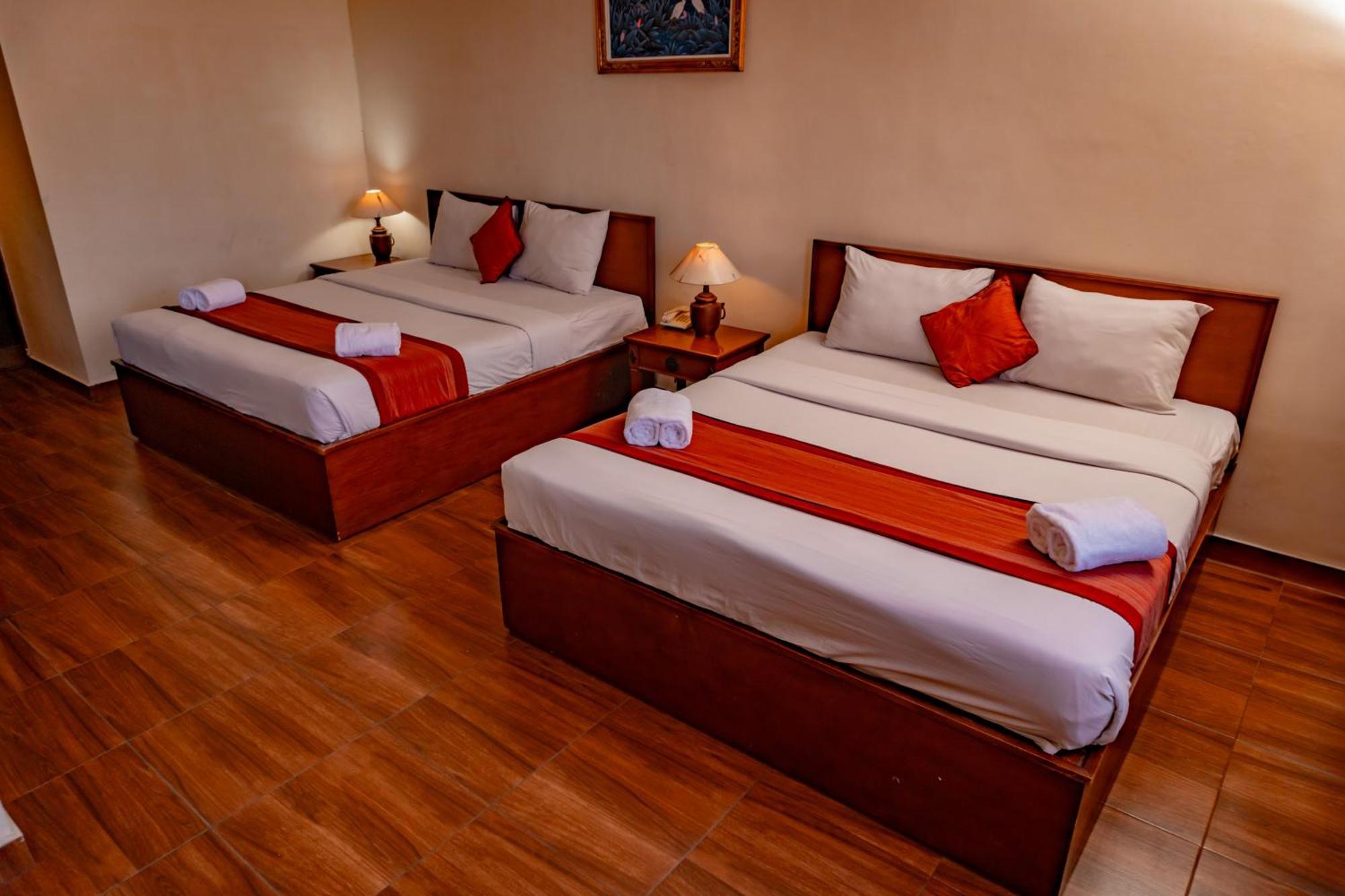 Hotel Puri Dibia Kuta Кута Екстериор снимка